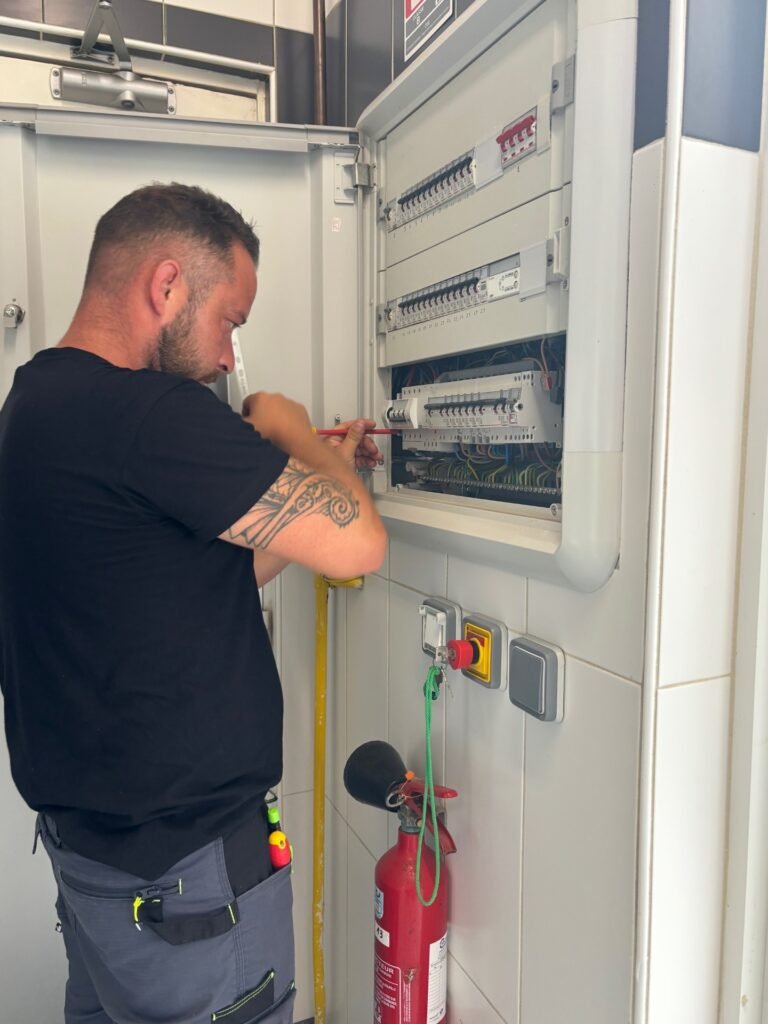 Électricien Médoc – installation et rénovation électrique